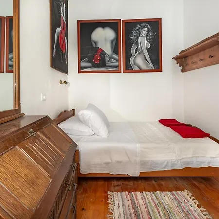 Antique Art In The Old Town Center * Dubrovnik